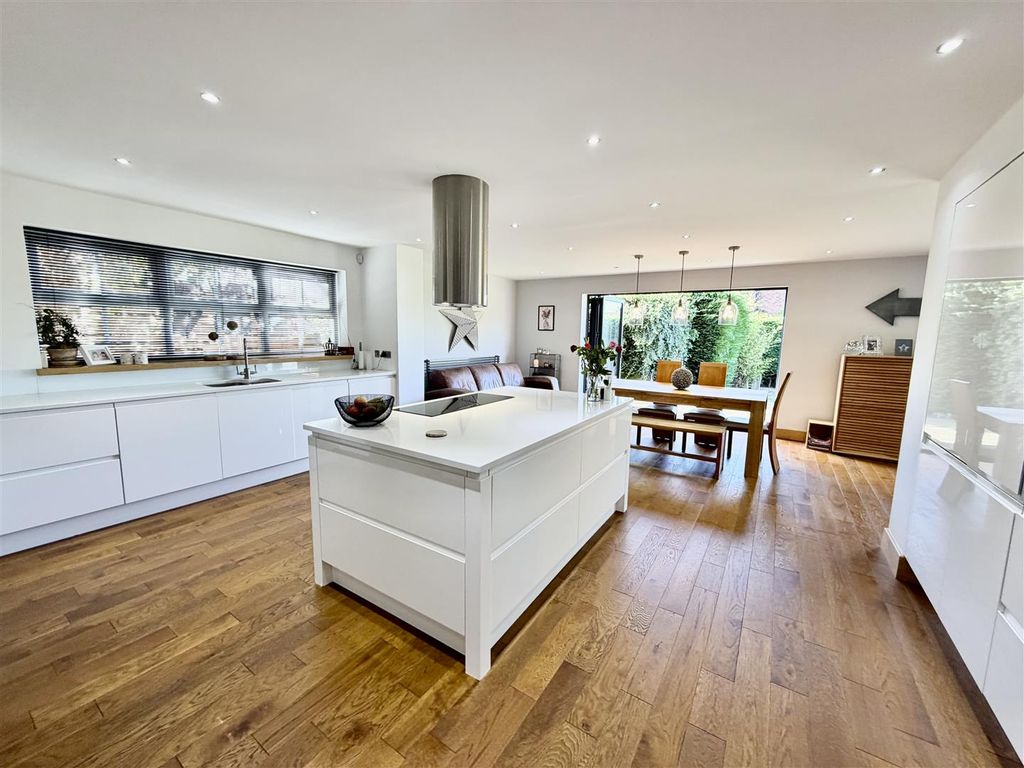 Property photo 2 of 41 Kitchen Diner Living Space