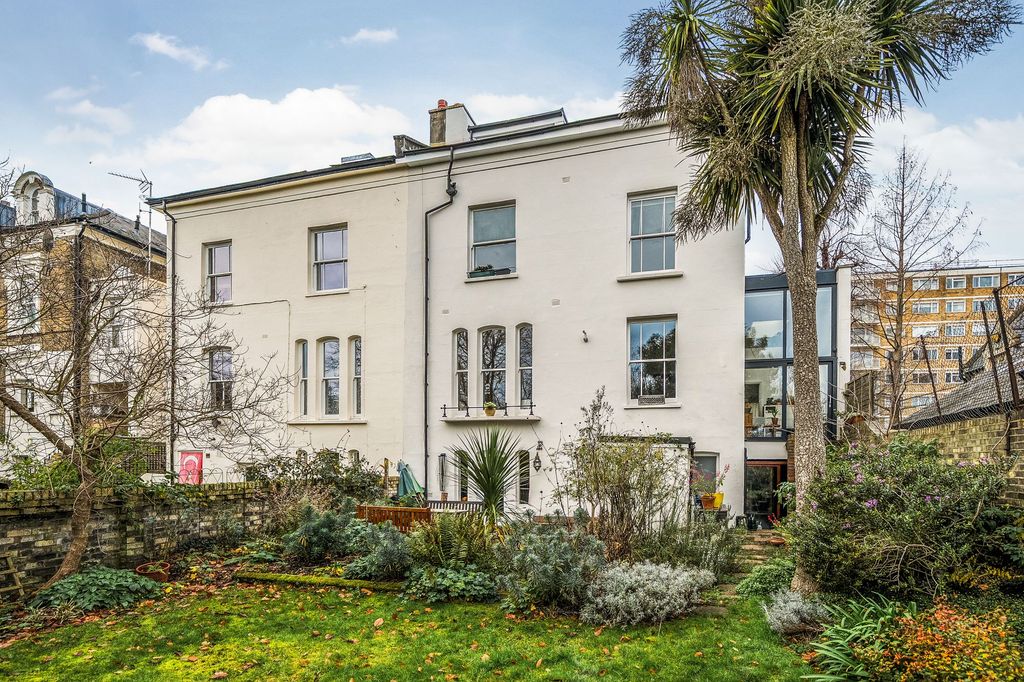 Property photo 3 of 14