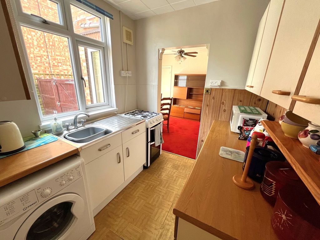 Property photo 2 of 14
