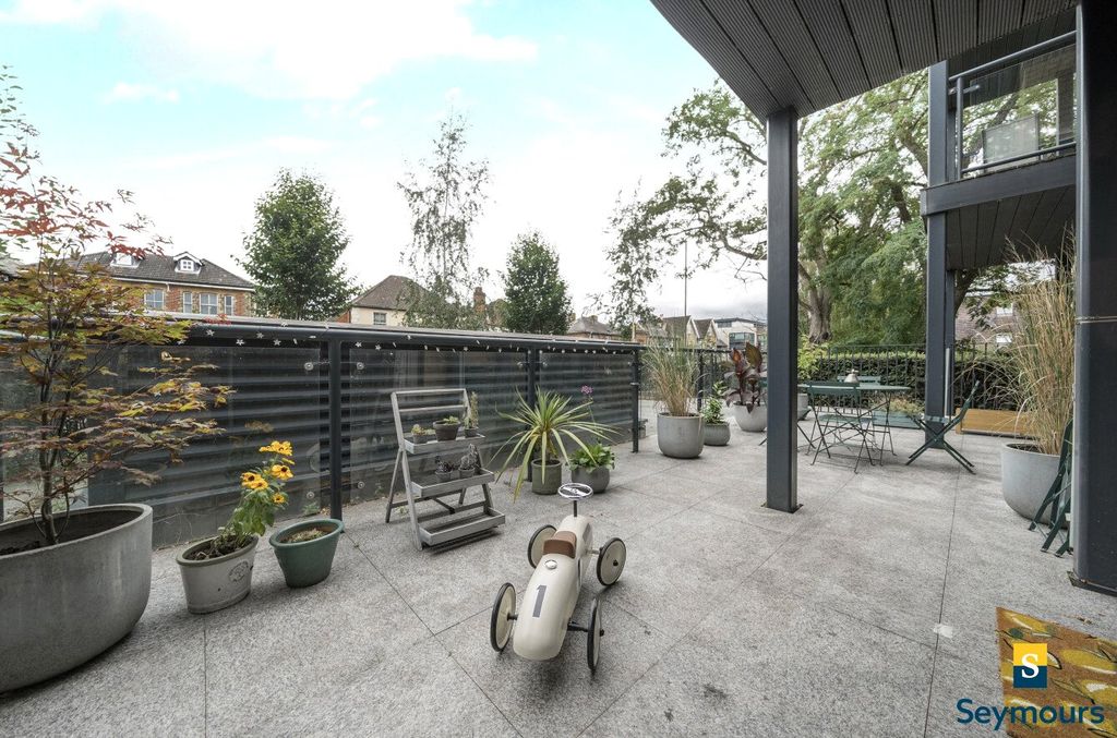 Property photo 3 of 15 Private Terrace