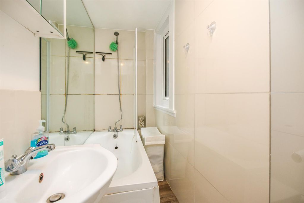 Property photo 2 of 7 Img_0077.Jpg