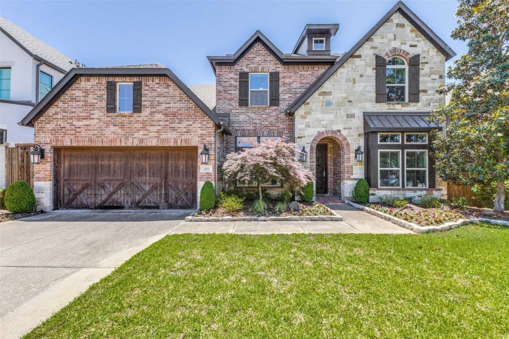 Property photo 1 of 31