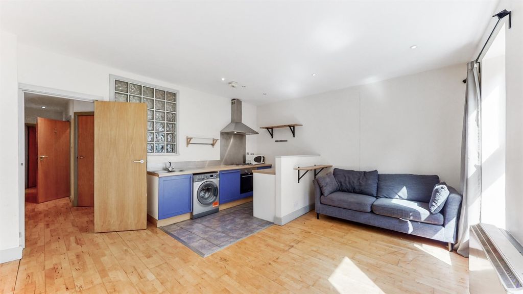 Property photo 2 of 12