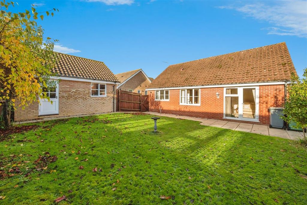 Property photo 3 of 19