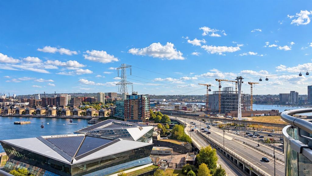 Property photo 1 of 10 2 Bedroom For Sale At Royalvictoria, By Barrain Lo