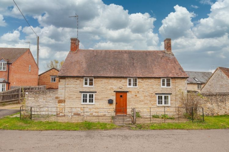 Property photo 1 of 10 267395-Std