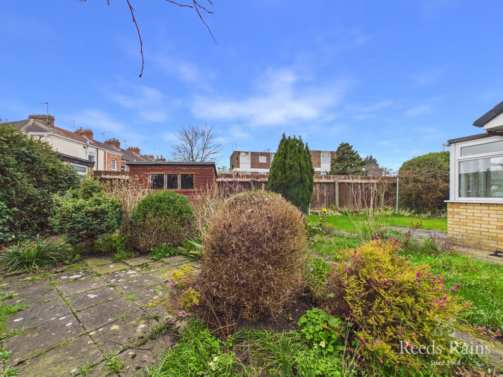 Property photo 3 of 25