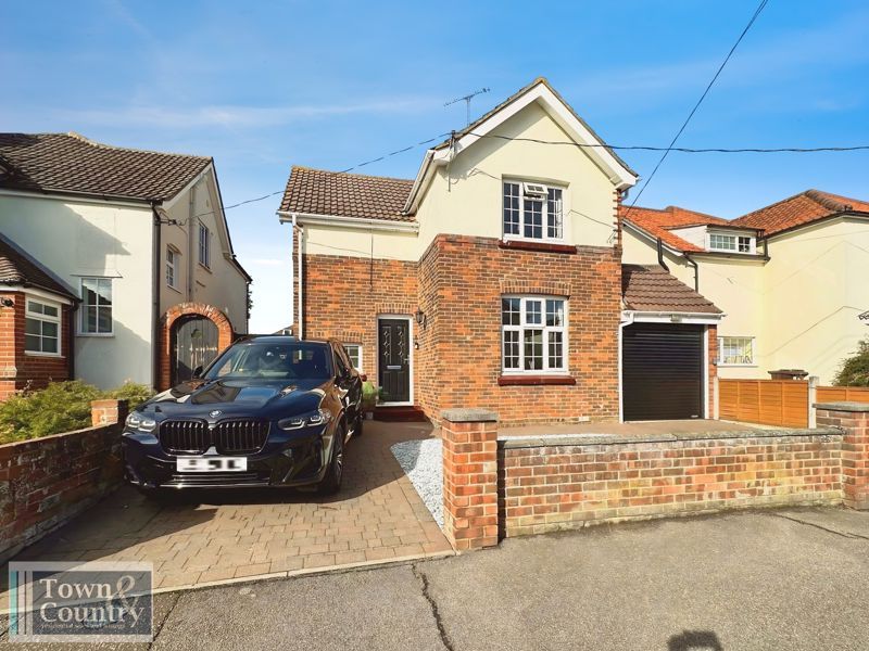 Property photo 1 of 27 Albert Road