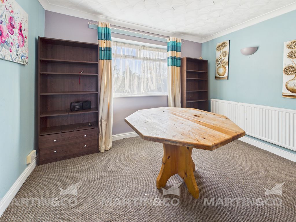 Property photo 3 of 6 Cam02406G0-Pr0542-Still002