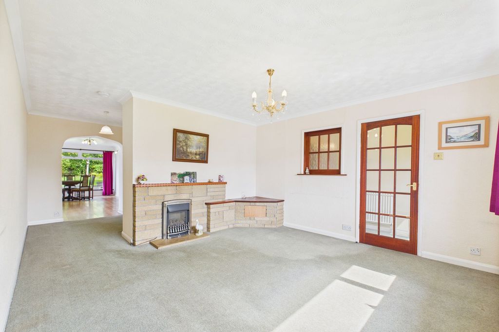 Property photo 3 of 25