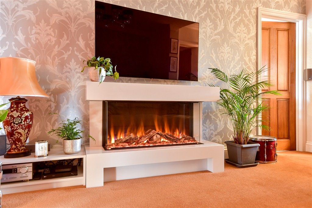 Property photo 2 of 22 Internal Feature