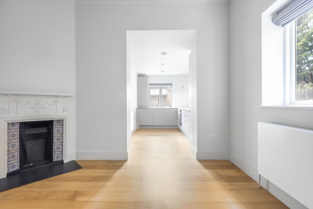 Property photo 3 of 6 780456 (11)
