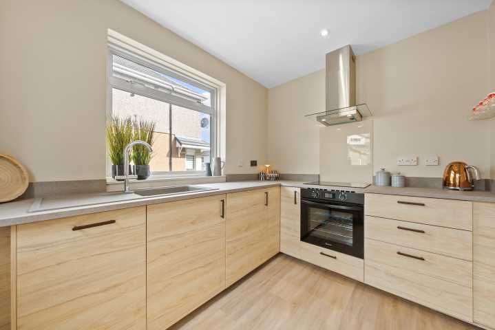 Property photo 2 of 29