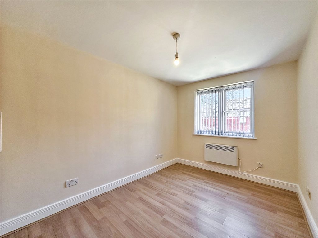 Property photo 2 of 6 Picture No. 08