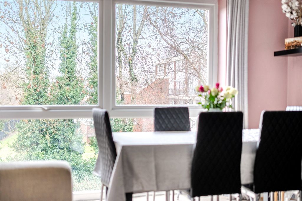 Property photo 3 of 19 Picture No. 14