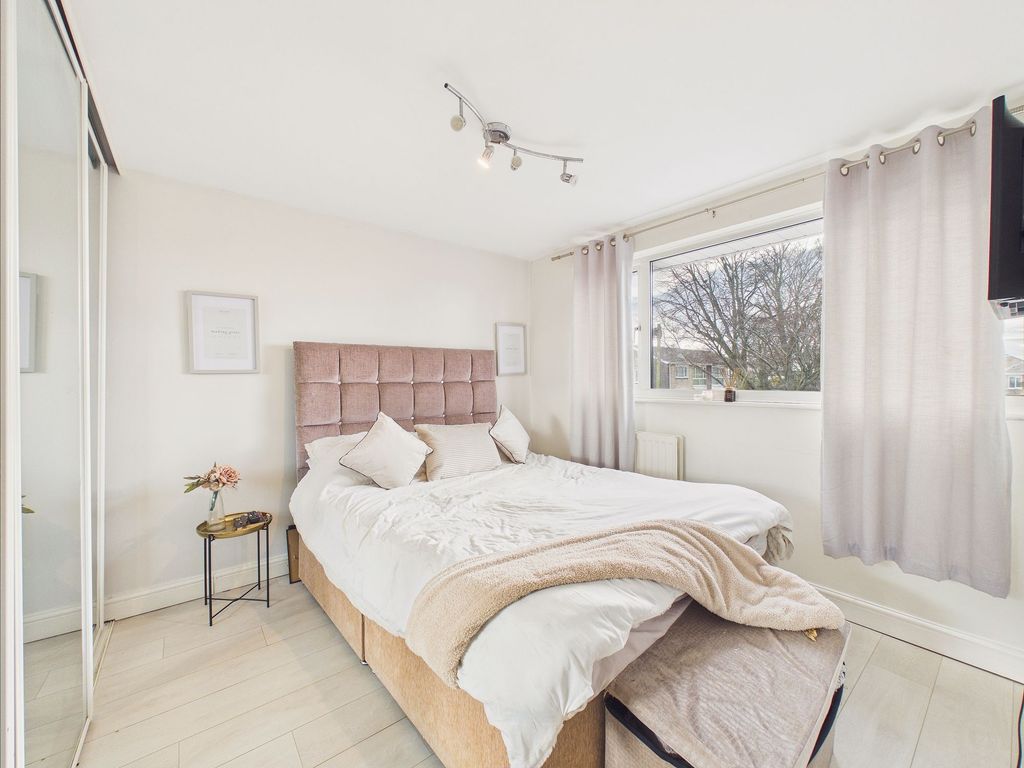 Property photo 3 of 12 Bedroom One