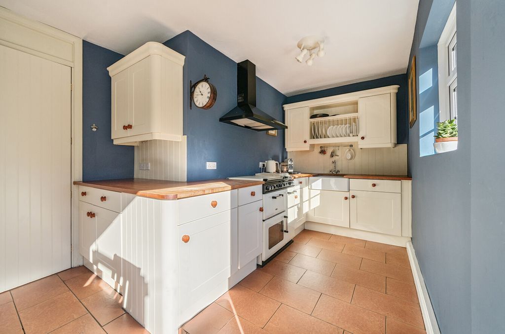 Property photo 3 of 24 1358995-25-68d55A...