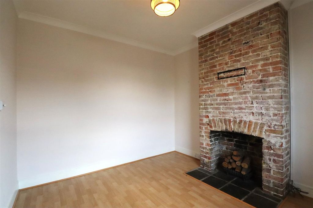 Property photo 3 of 17 Img_8033.Jpg