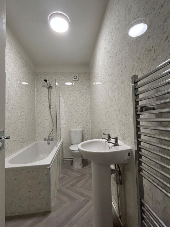 Property photo 1 of 4 1 Bed Flat To Rent Oriel Road, Bootle L20