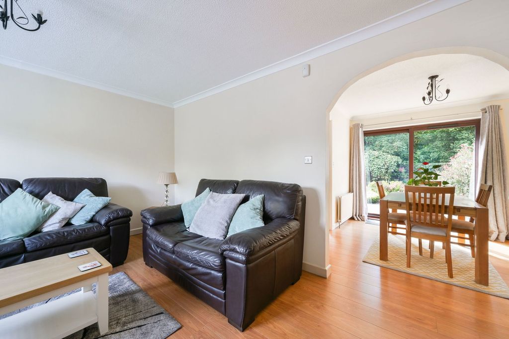 Property photo 3 of 13