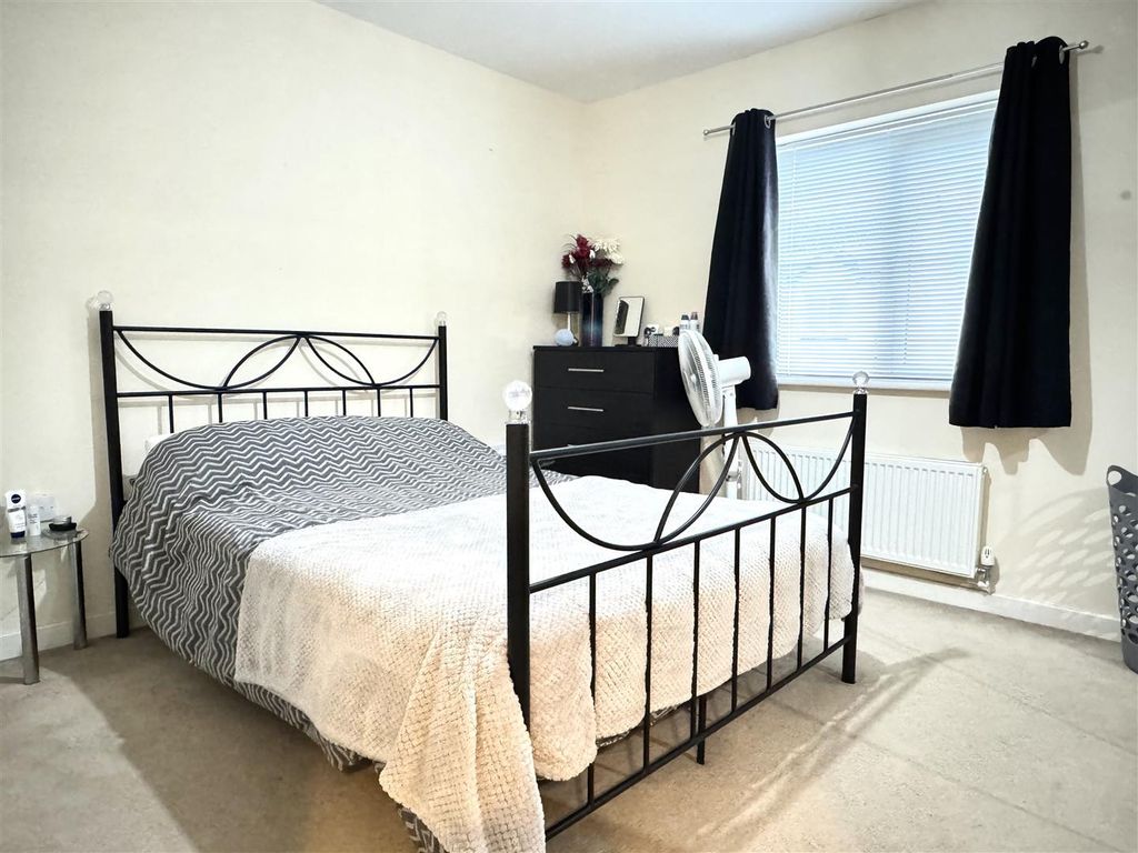 Additional image 5 of 2 bed flat for saleMountside Road, Par, Par PL24
