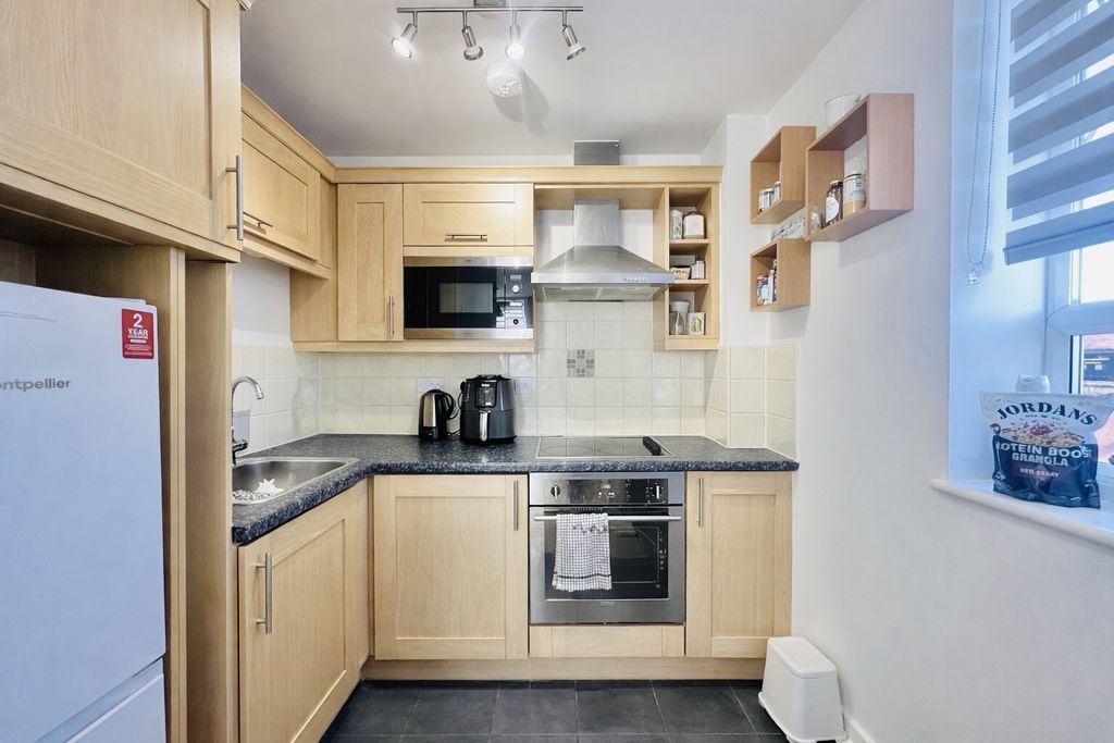 Property photo 3 of 8 Picture No. 15