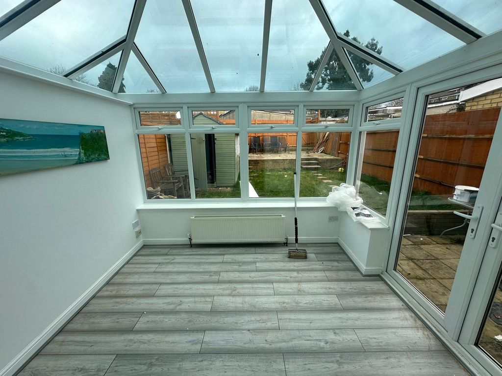 Property photo 1 of 17 Photo 7