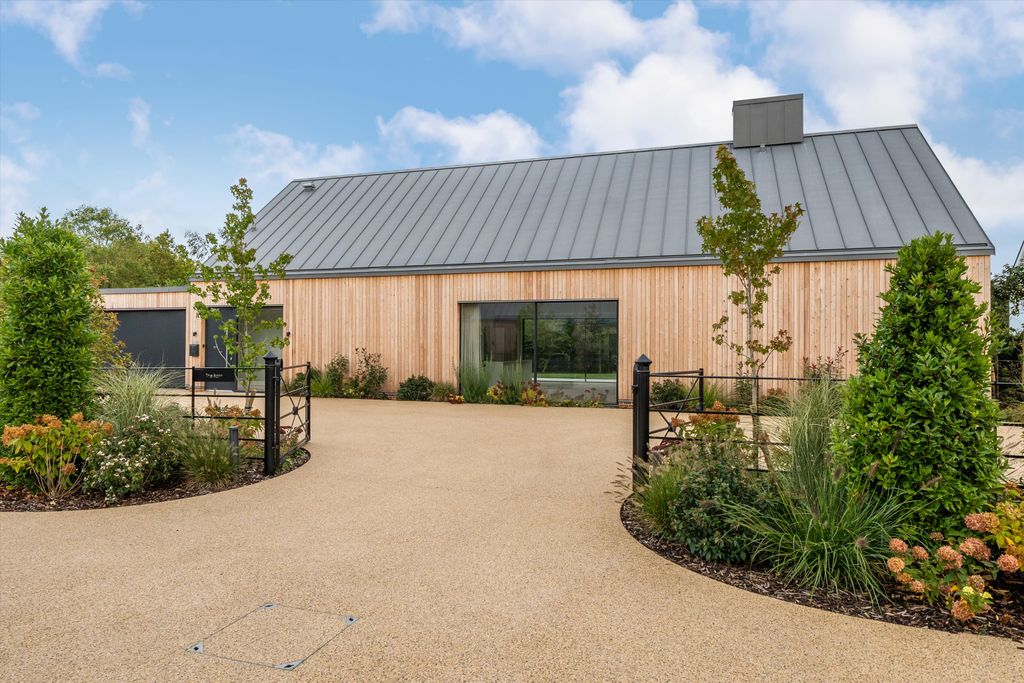 Property photo 2 of 10 Image