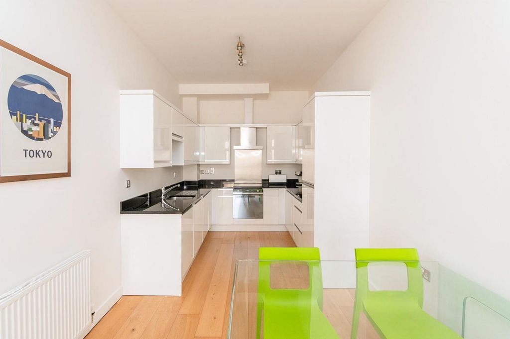 Property photo 3 of 12 Image