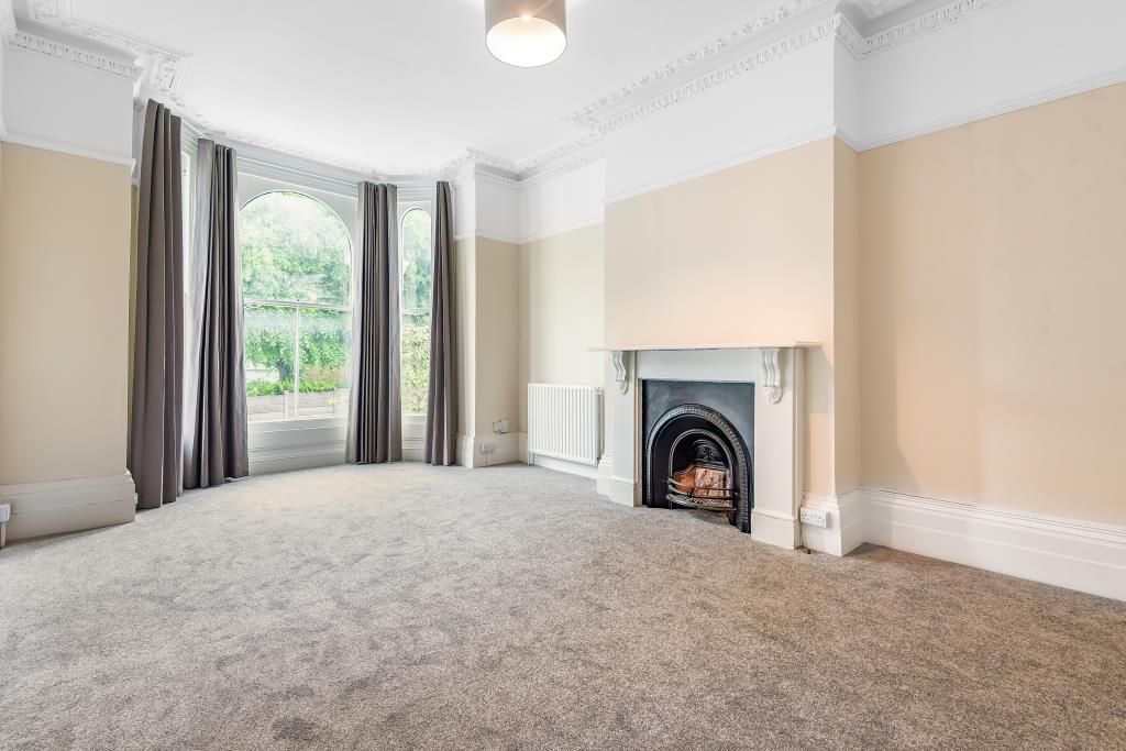 Property photo 1 of 11 Bedroom