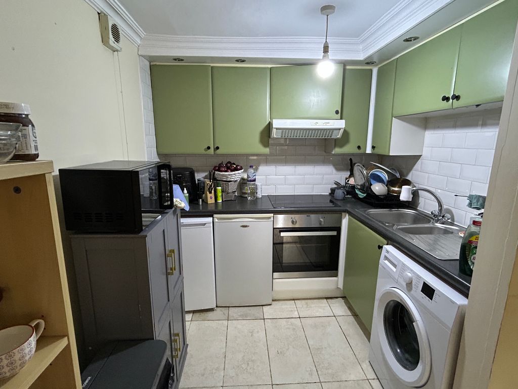 Property photo 3 of 5