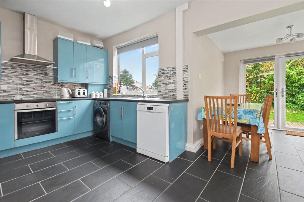 Property photo 3 of 15 Picture 3