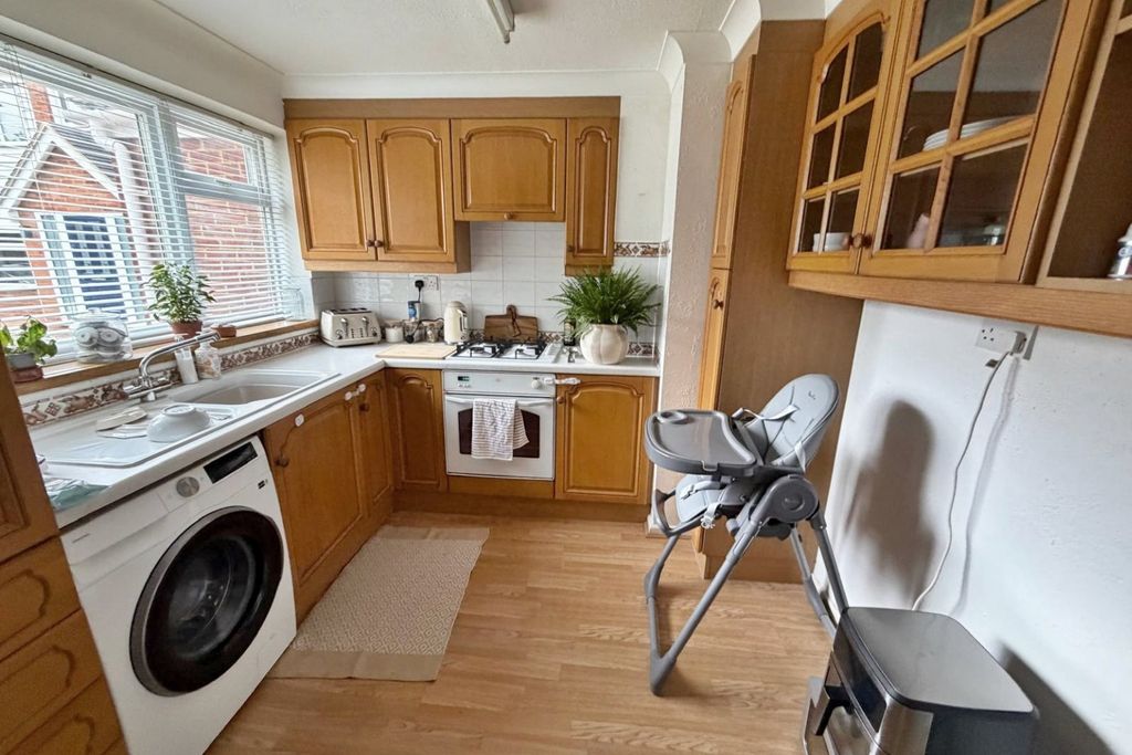 Property photo 2 of 9 5164563