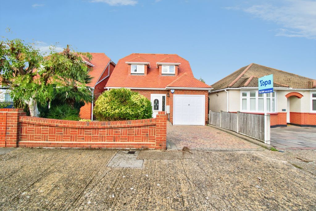 Property photo 2 of 23 27