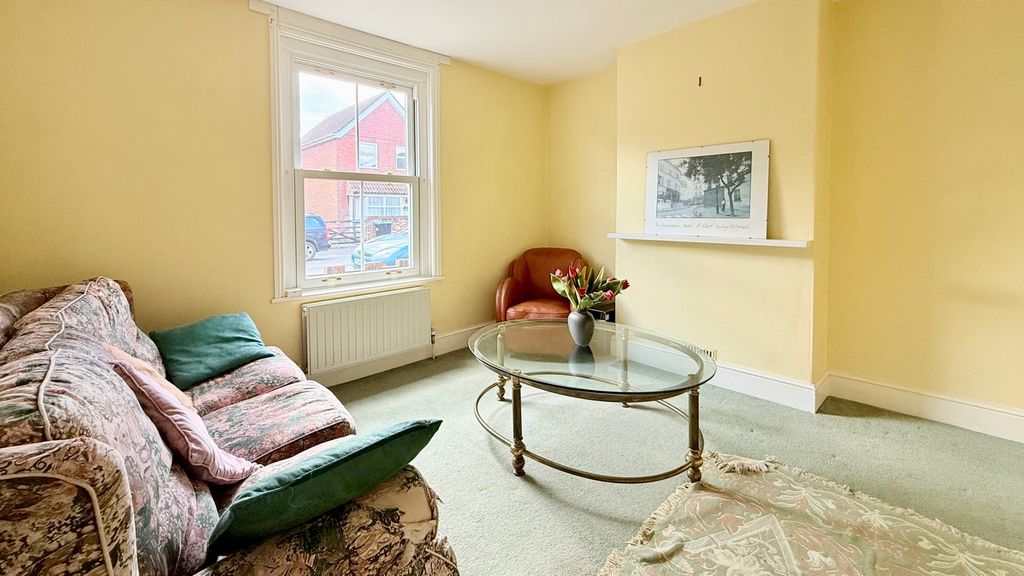 Property photo 2 of 15