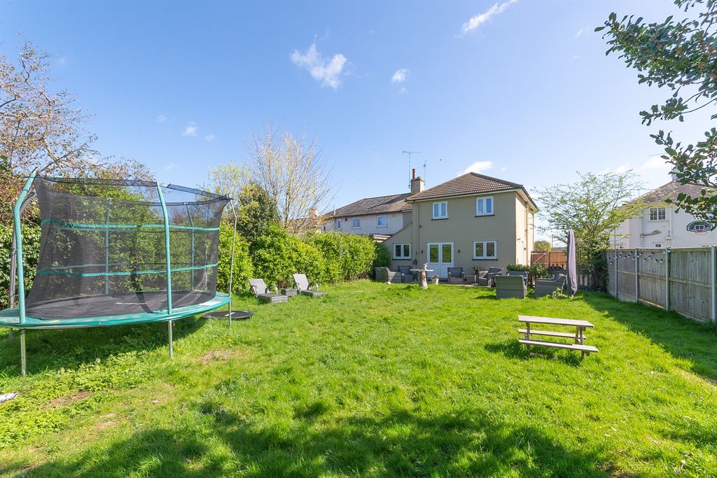 Property photo 2 of 17 Rear Garden