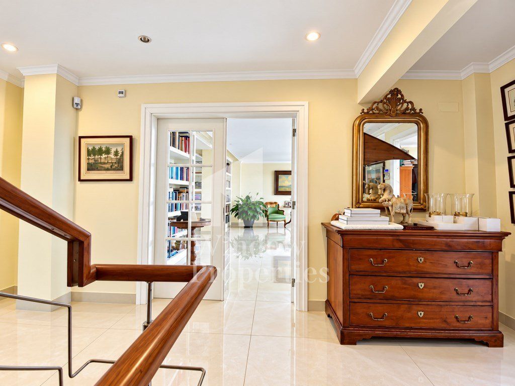 Property photo 3 of 28