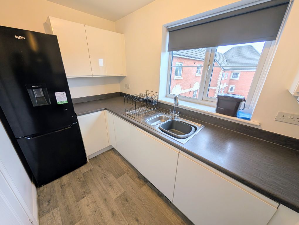 Property photo 3 of 6 Pxl_20251107_125003389~2