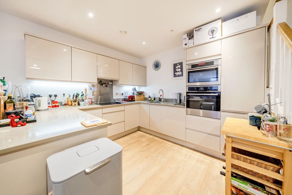 Property photo 2 of 19 Picture No. 08