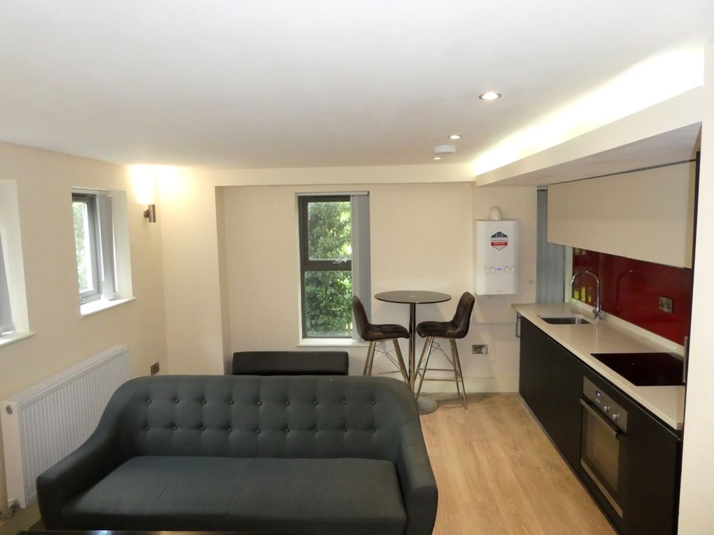 Property photo 3 of 7
