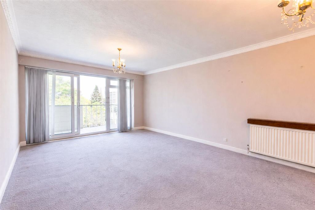 Property photo 2 of 12 Lounge 2.Png