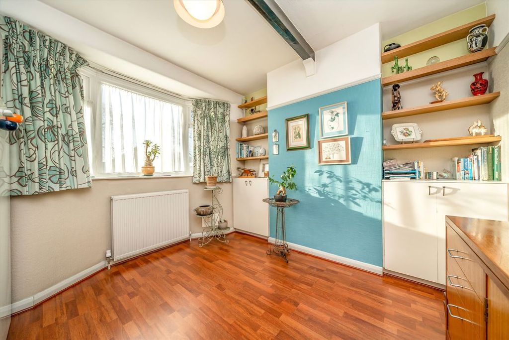 Property photo 3 of 8