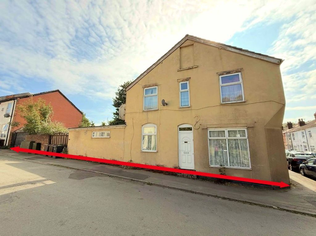 Property photo 1 of 26