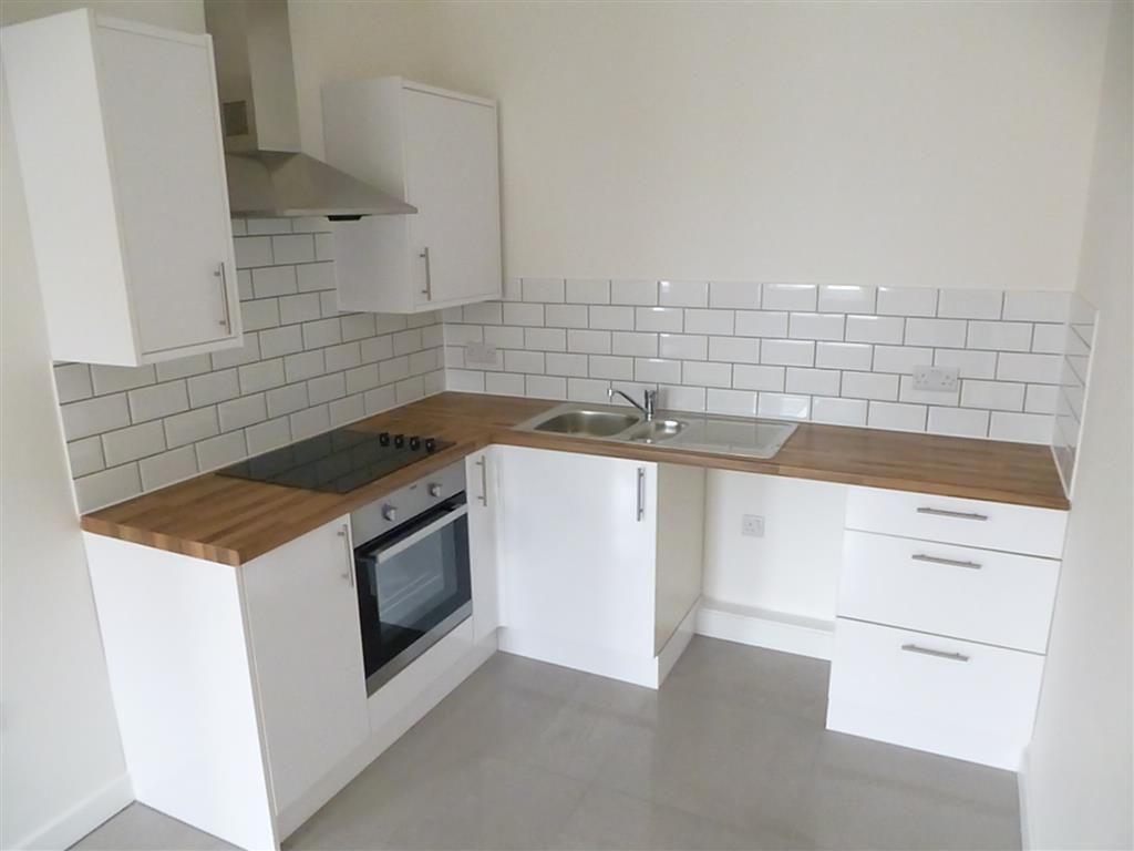 Property photo 2 of 4 Kitchen