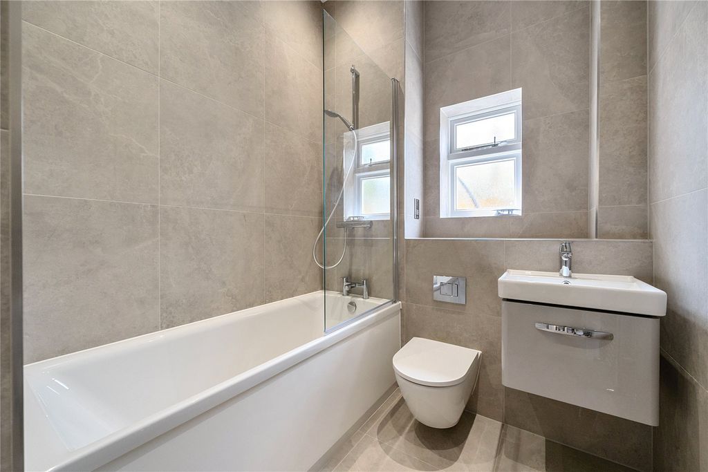 Property photo 2 of 13 Picture No. 05