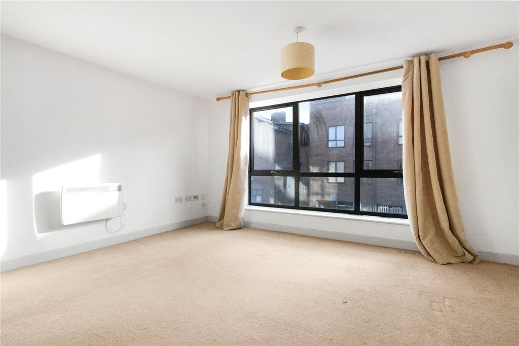 Property photo 3 of 11 Picture No. 08