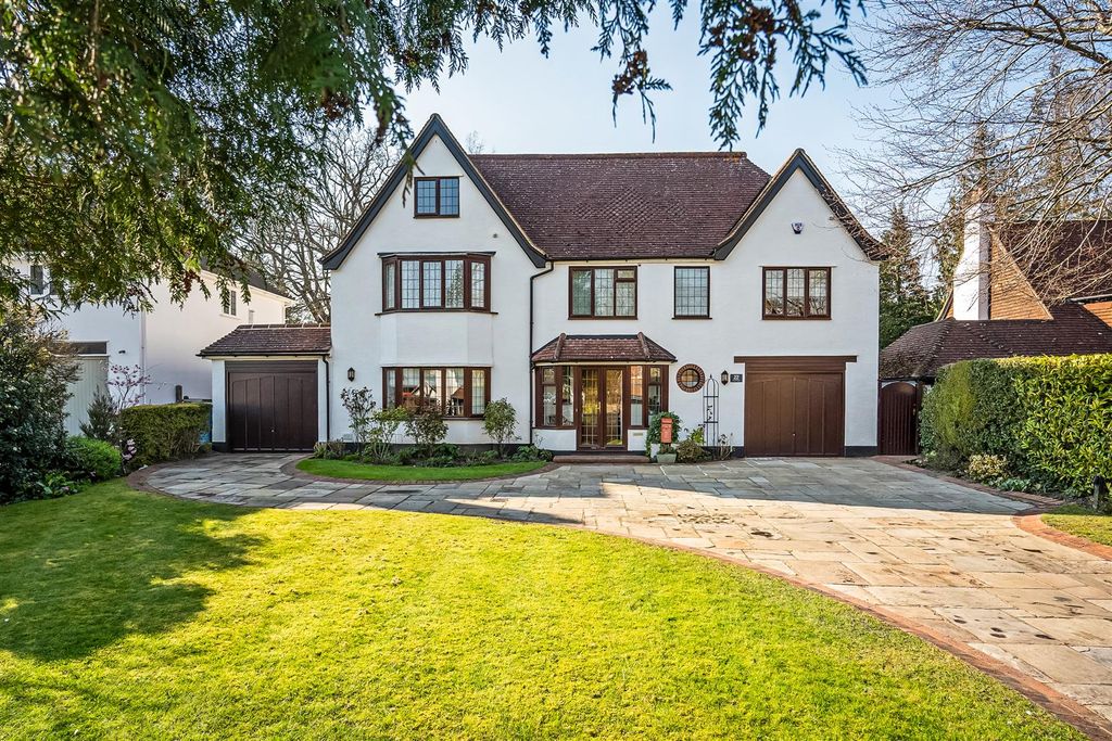 Property photo 1 of 18
