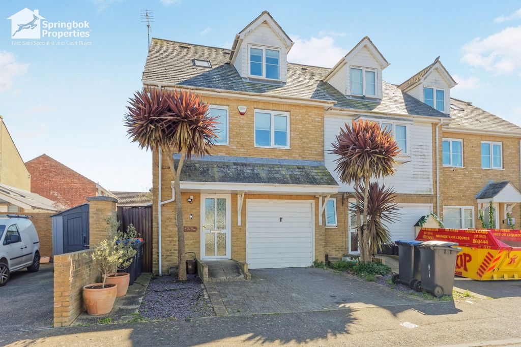 Property photo 1 of 15 Front View