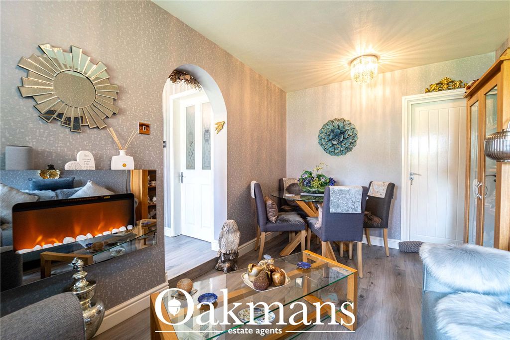 Property photo 2 of 33 Picture No. 12