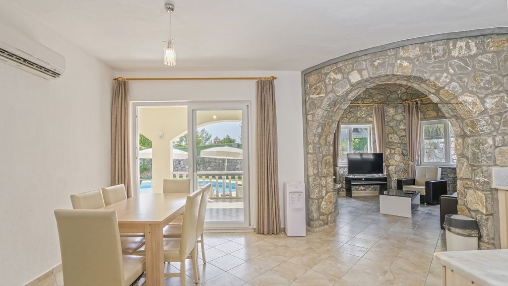 Property photo 3 of 16 Stone Bungalow For Sale In Dalaman With A Private Pool & Garden - Immaculate Interior